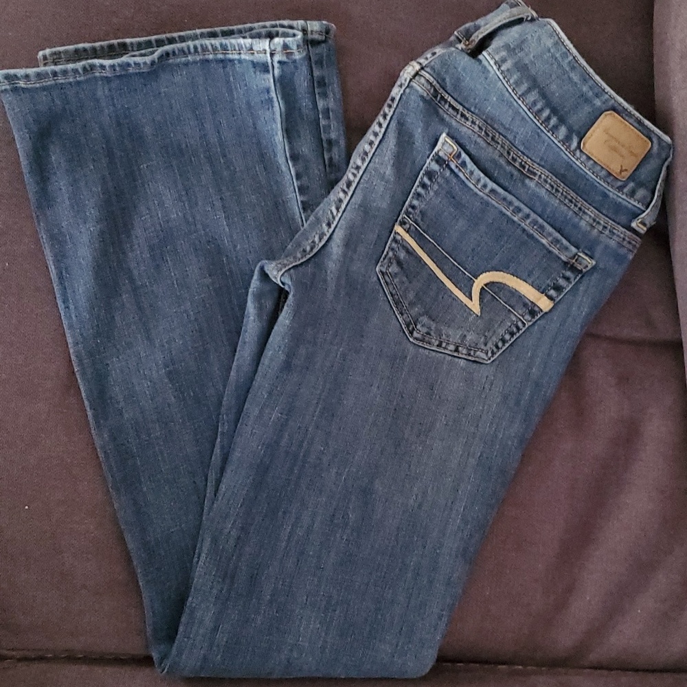 AEO Artist jeans